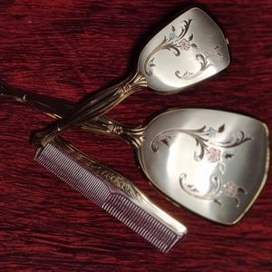 Vintage vanity set